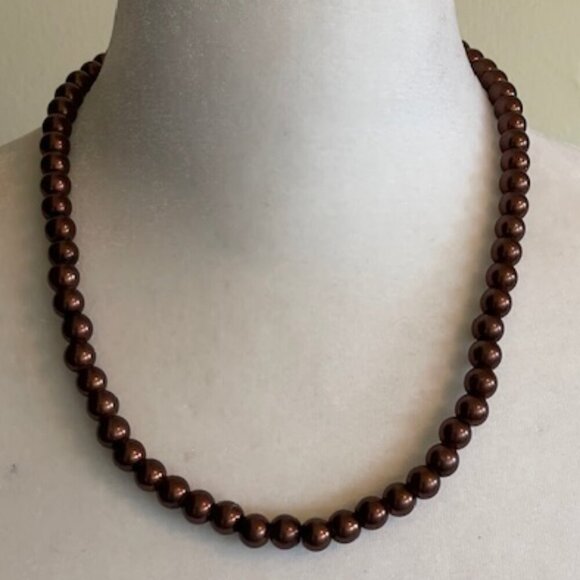 VINTAGE Brown Faux Pearl 18 KGP 19" Single Strand Necklace - Picture 1 of 14